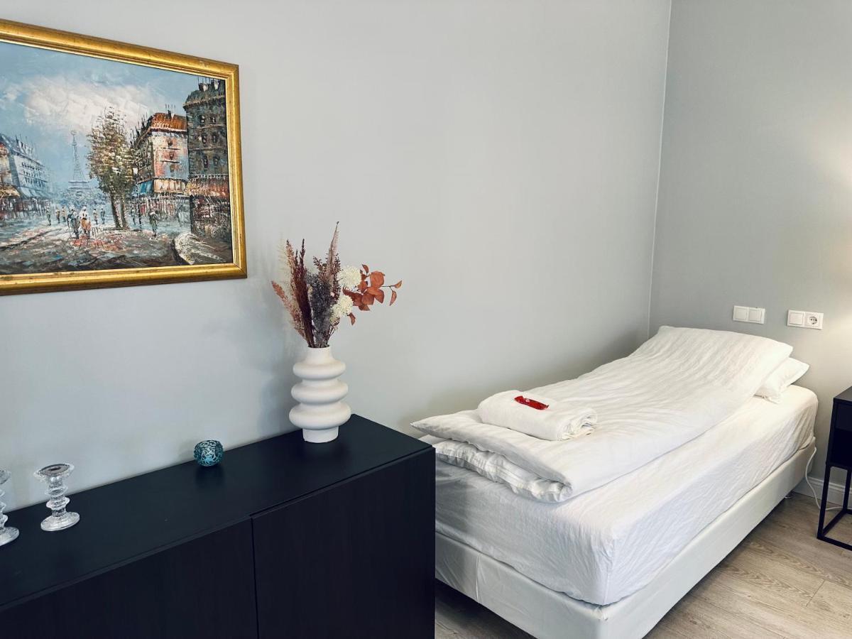 Castle Inn Apartments - Downtown كيفلافيك المظهر الخارجي الصورة