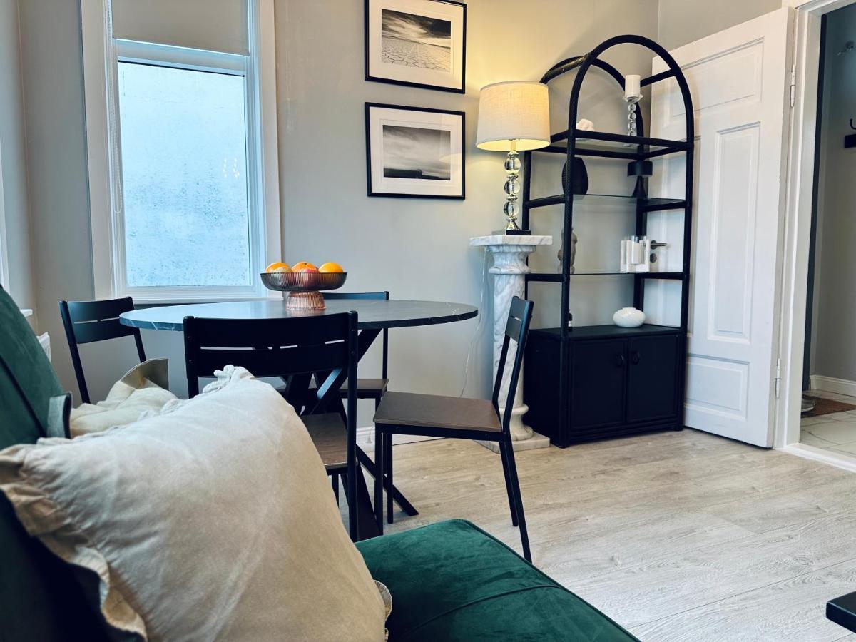 Castle Inn Apartments - Downtown كيفلافيك المظهر الخارجي الصورة